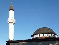مئذنة وقبة المسجد
