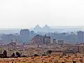 الأهرامات كما تبدو من مدينة الجيزة