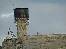 برج المراقبة في أغسطس 2014