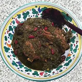 قورمه سبزي المعروفة بمرق الشبزي