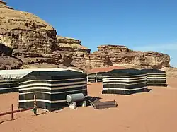 الخيام البدوية المصنوعة من شعر الماعز