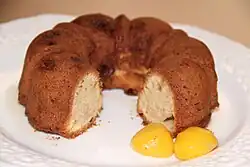 كعكة gugelhupf مع الكستناء