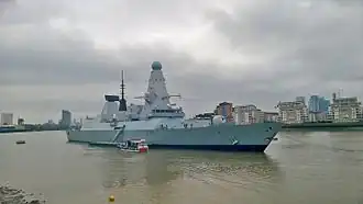 المدمرة HMS Defender في غرينووتش