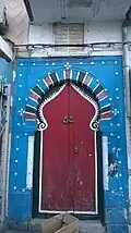 حمام المر : الباب الأمامي