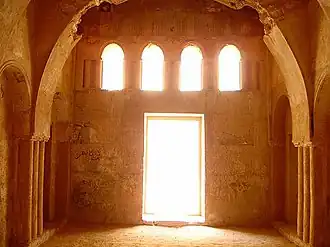 قصر الحرانة من الداخل.