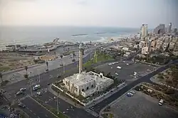 مسجد حسن بك.