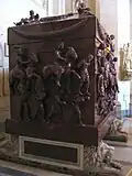 تابوت هيلينا في متحف بيو كليمنتينو، متاحف الفاتيكان، روما.