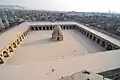 الصحن المكشوف وبه القبة