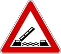 Italy draw bridge ahead sign.