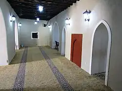 صورة داخلية للمسجد بعد ترميمه