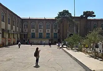 مدرسة جان دارك