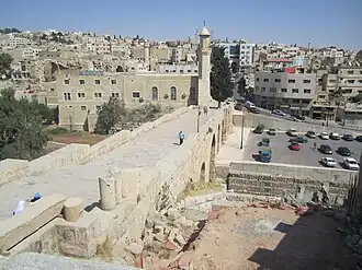 الجسر الروماني من جرش القديم إلى جرش المعاصر
