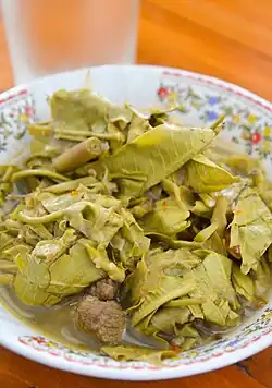 Kaeng phak lueat، كاري شمال تايلاند بأوراق التين