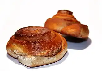 لفافة قرفة نرويجية