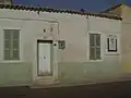 المنزل الذي عاش فيه العربي بن مهيدي سنين طويلة قبل أن يسافر إلى الجزائر العاصمة لمواصلة نشاطه السياسي آنذاك.