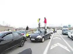 متظاهرين من السترات الصفراء بالقرب من غرونوبل.