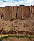 الجبال من الوادي