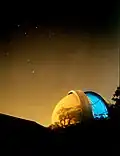 صُمم المرصد الفلكي في جنوب إفريقيا&nbsp;[الإنجليزية]، كيب تاون بواسطة السير هربرت بيكر وتم الانتهاء منه في عام 1897