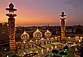 مسجد ميمون الجديد مساءً