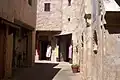 أكشاك في الجزء الخلفي للجناح