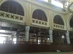 مصلى النساء بالأعلى.