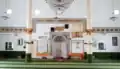 قاعة الصلاة بجامع بلال
