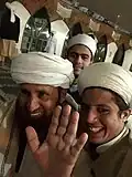 رجال باكستانيون بالعمامة
