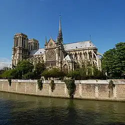 كاتدرائية نوتردام دو باري