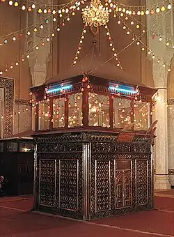 الضريح القديم لإبراهيم الدسوقي قبل تطويره في التسعينات من القرن العشرين.