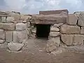 معبد الملك أوسركون الثاني في القرية