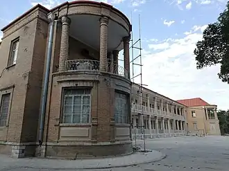 مدرسة ثانوية بهلوي بروجرد