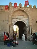 منظر لأحد أبواب المدينة.