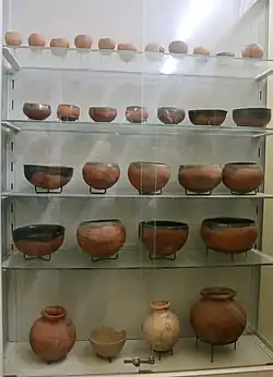 فخار أثري في متحف كرمة، بالسودان.