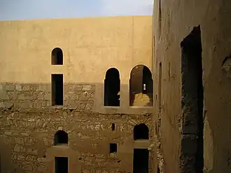 قصر الحرانة من الداخل.
