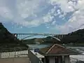 الجسر كما يُرى من الجانب الكندي