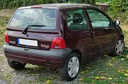 2000–2004 توينجو من الخلف