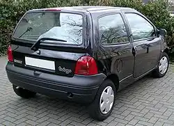 1998–2000 توينجو من الخلف