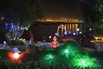مطعم على نهر دجلة