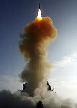 الصاروخ SM-3 بعد الإقلاع