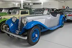 سيارة من عام 1933 بقوة 16 حصان