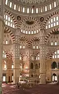نظرة من الداخل.