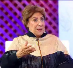 خطان أبيضان يمتدان من زوايا مستطيل أزرق يتقاطعان في منتصفه