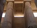 نيشات في بهو الاعمدة وجزء من السقف