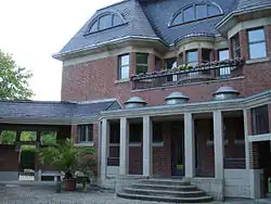 } فيلا شولنبرغ في جيرا، ألمانيا (بالإنجليزية: Villa Schulenburg in Geran)