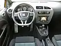 سيات ليون 1 بي كوبرا