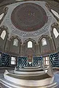 قبر شاهزاده محمود من الداخل