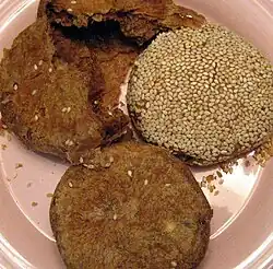 كعك بذور السمسم&nbsp;&nbsp;[لغات أخرى]‏