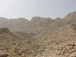 كهف شابور من الأسفل.