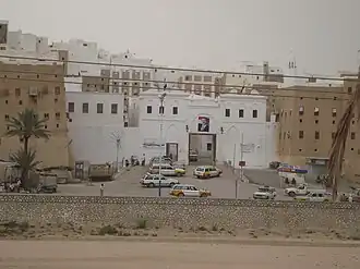 بوابة المدينة
