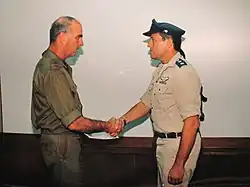 مَتان فلنائي، يساراً عام 1993